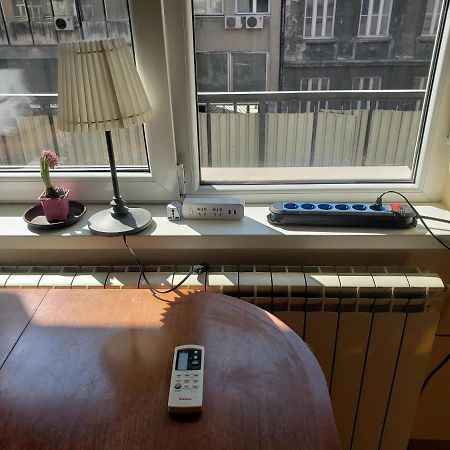 Private Cozy Room 2 With Shared Kitchen In Appartment Belgrado Exterior foto